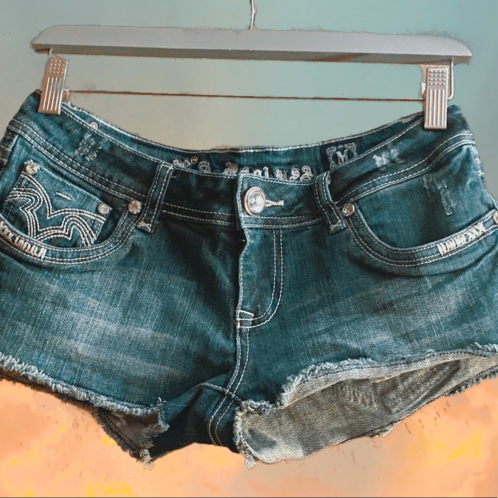 La Idol Jean Shorts Size M